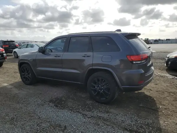 1C4RJEAG7JC322499 2018 JEEP GRAND CHEROKEE - Image 2
