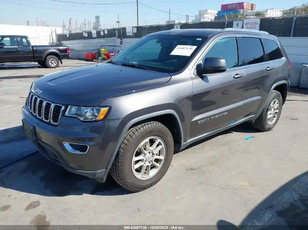 1C4RJEAG7JC460768 2018 JEEP GRAND CHEROKEE - Image 2