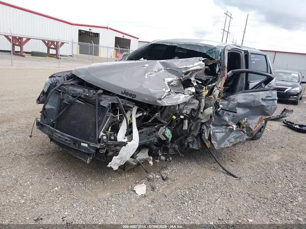 1C4RJEAG7LC106123 2020 JEEP GRAND CHEROKEE - Image 2