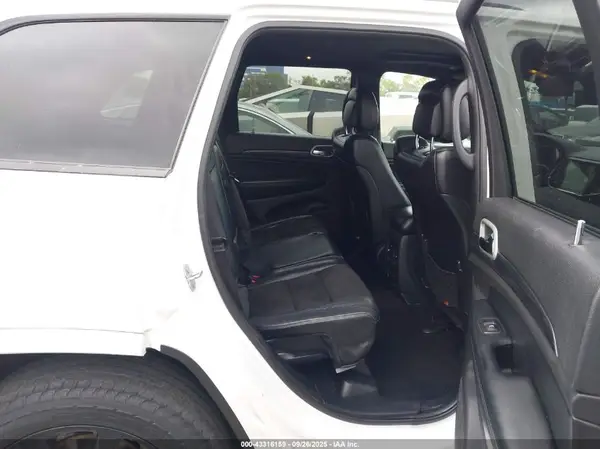 1C4RJEAG7LC245782 2020 JEEP GRAND CHEROKEE - Image 8