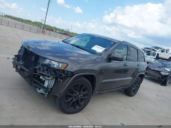 1C4RJEAG7LC392040 2020 JEEP GRAND CHEROKEE - Image 2