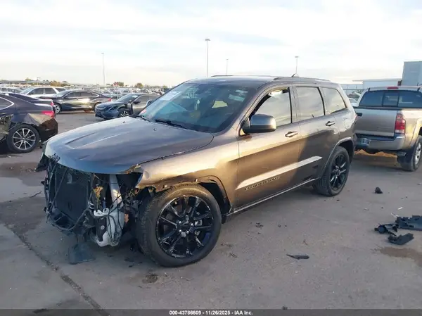 1C4RJEAG7MC712846 2021 JEEP GRAND CHEROKEE - Image 2