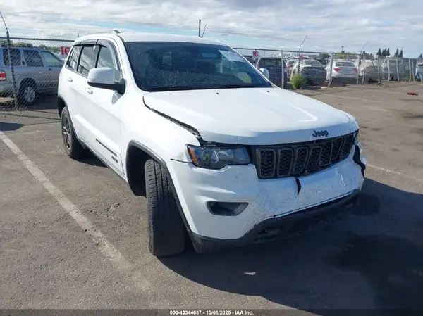 1C4RJEAG8GC472887 2016 JEEP GRAND CHEROKEE - Image 1