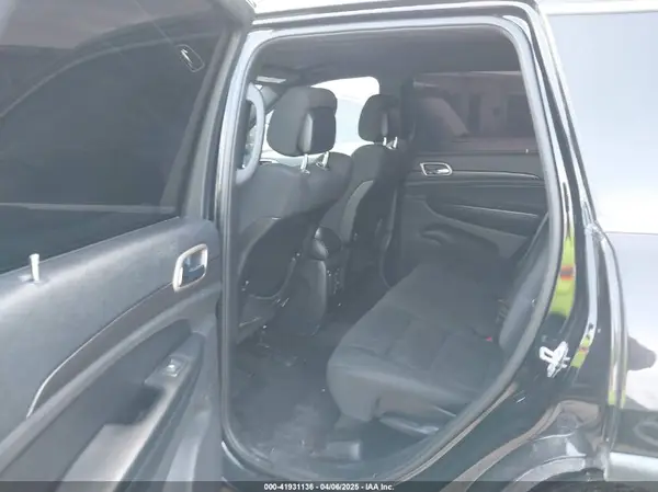 1C4RJEAG8HC685372 2017 JEEP GRAND CHEROKEE - Image 8
