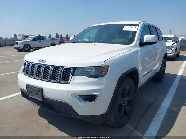 1C4RJEAG8HC716376 2017 JEEP GRAND CHEROKEE - Image 2