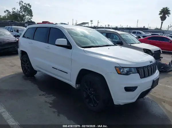 1C4RJEAG8HC896166 2017 JEEP GRAND CHEROKEE - Image 1