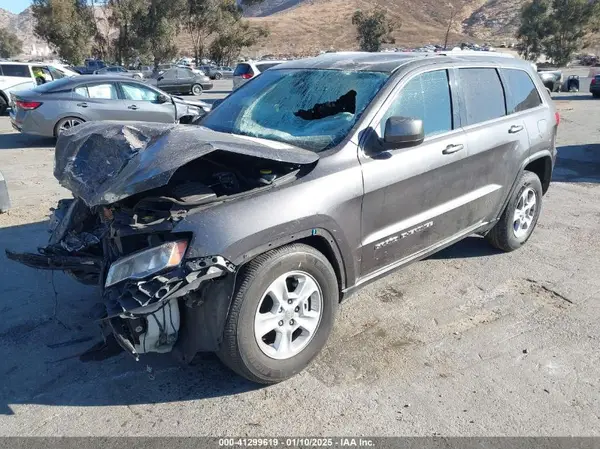 1C4RJEAG8HC944037 2017 JEEP GRAND CHEROKEE - Image 2