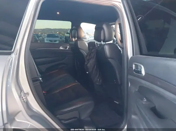 1C4RJEAG8JC125583 2018 JEEP GRAND CHEROKEE - Image 8
