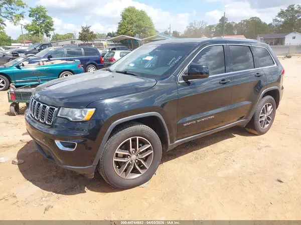 1C4RJEAG8JC252883 2018 JEEP GRAND CHEROKEE - Image 2