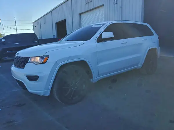 1C4RJEAG8JC253418 2018 JEEP GRAND CHEROKEE - Image 1