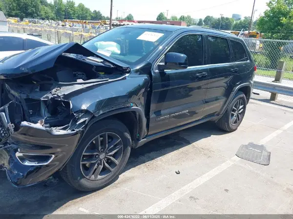 1C4RJEAG8JC358816 2018 JEEP GRAND CHEROKEE - Image 2