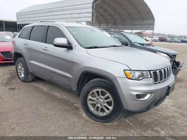 1C4RJEAG8JC382825 2018 JEEP GRAND CHEROKEE - Image 1