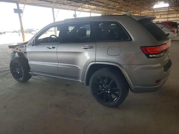 1C4RJEAG8JC391699 2018 JEEP GRAND CHEROKEE - Image 2