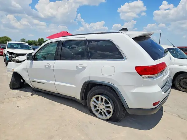 1C4RJEAG8JC399849 2018 JEEP GRAND CHEROKEE - Image 2