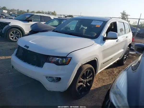 1C4RJEAG8JC438567 2018 JEEP GRAND CHEROKEE - Image 2