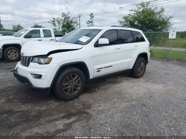 1C4RJEAG9GC457704 2016 JEEP GRAND CHEROKEE - Image 2