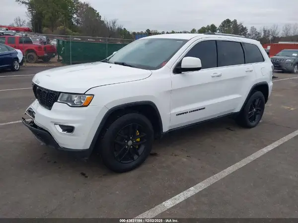 1C4RJEAG9HC605545 2017 JEEP GRAND CHEROKEE - Image 2