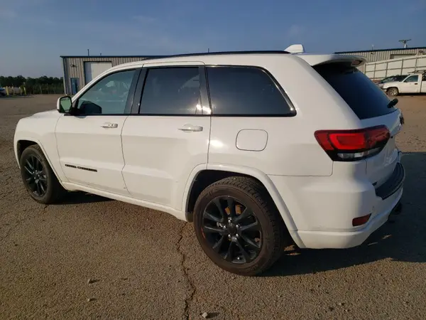 1C4RJEAG9HC702812 2017 JEEP GRAND CHEROKEE - Image 2
