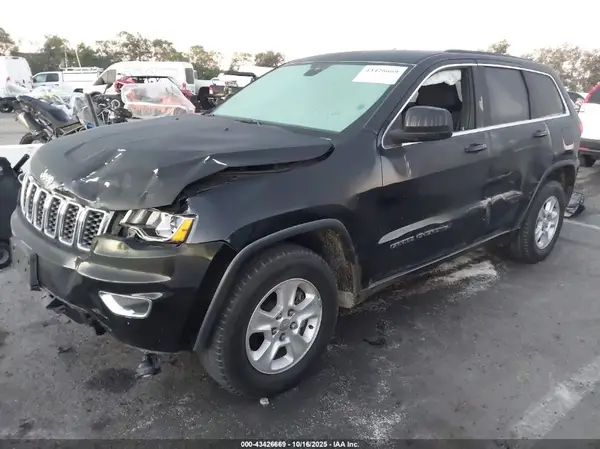 1C4RJEAG9HC757101 2017 JEEP GRAND CHEROKEE - Image 2