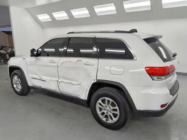 1C4RJEAG9JC111787 2018 JEEP GRAND CHEROKEE - Image 2