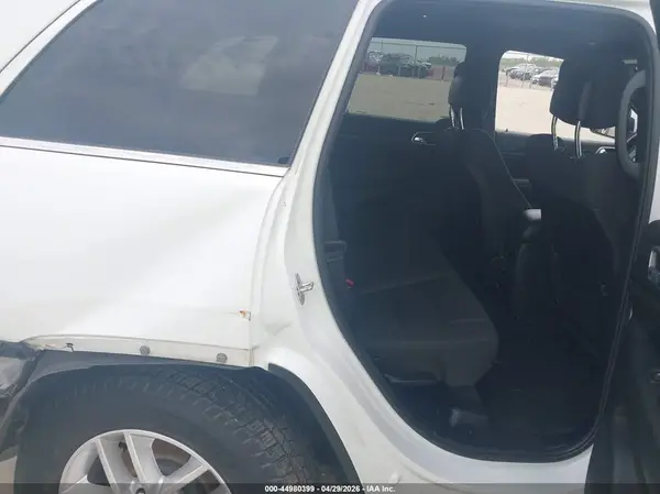 1C4RJEAG9JC171424 2018 JEEP GRAND CHEROKEE - Image 8