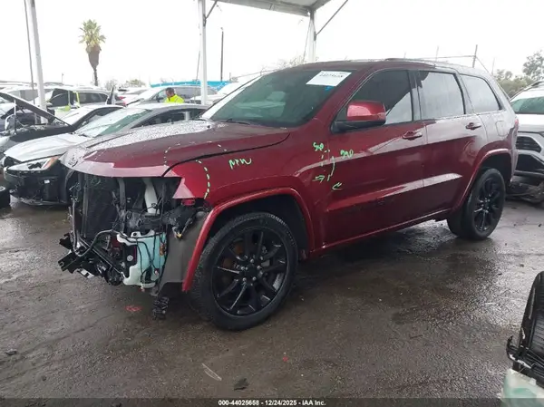 1C4RJEAG9JC228043 2018 JEEP GRAND CHEROKEE - Image 2
