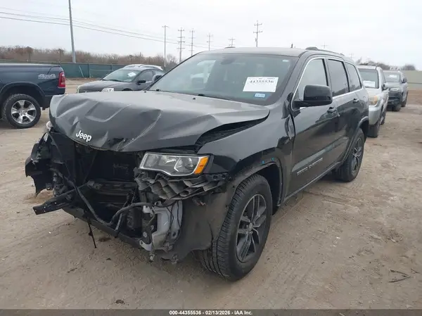 1C4RJEAG9JC434057 2018 JEEP GRAND CHEROKEE - Image 2