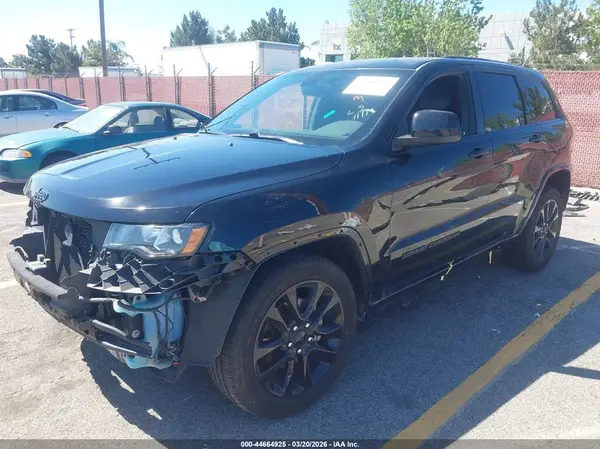 1C4RJEAG9JC511557 2018 JEEP GRAND CHEROKEE - Image 2