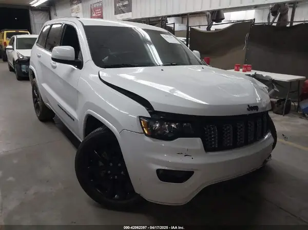 1C4RJEAG9JC511901 2018 JEEP GRAND CHEROKEE - Image 1