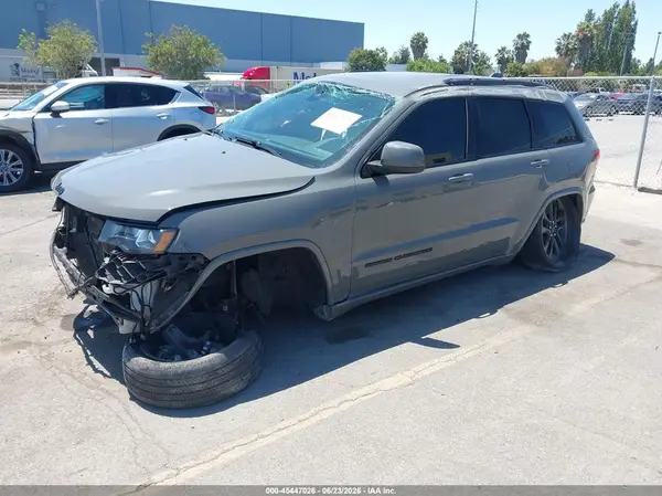 1C4RJEAG9KC819880 2019 JEEP GRAND CHEROKEE - Image 2