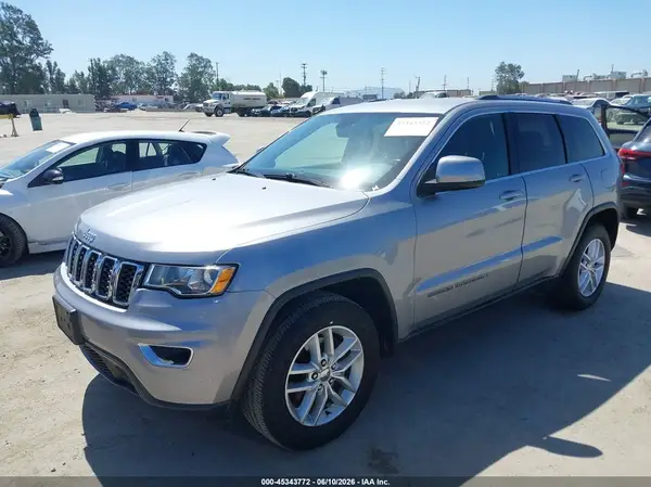 1C4RJEAGXHC609135 2017 JEEP GRAND CHEROKEE - Image 2