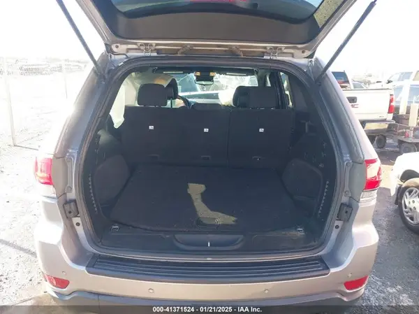 1C4RJEAGXHC614898 2017 JEEP GRAND CHEROKEE - Image 8