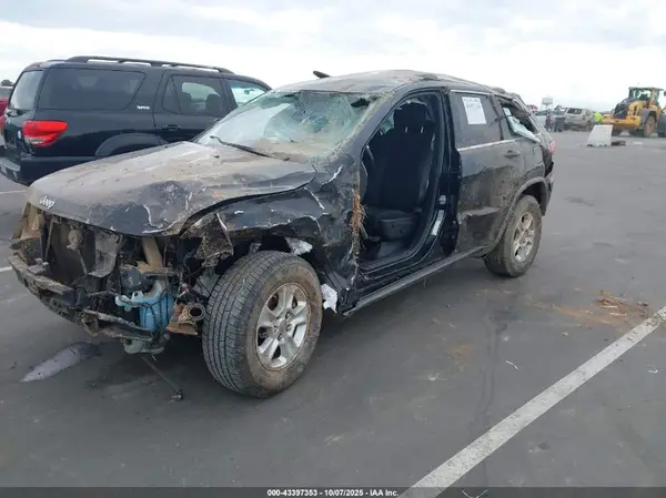 1C4RJEAGXHC759309 2017 JEEP GRAND CHEROKEE - Image 2