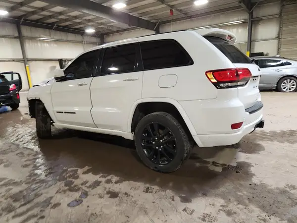 1C4RJEAGXHC826927 2017 JEEP GRAND CHEROKEE - Image 2