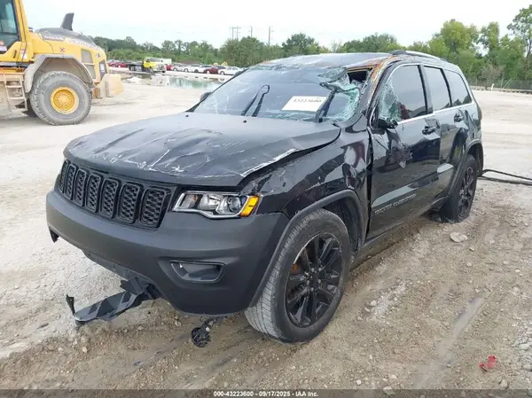 1C4RJEAGXJC109739 2018 JEEP GRAND CHEROKEE - Image 2