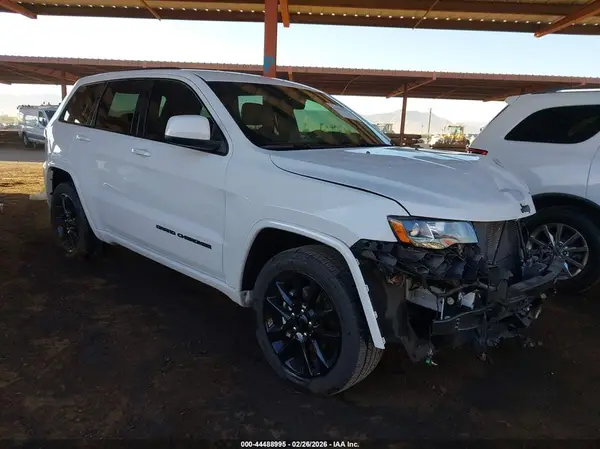 1C4RJEAGXJC110017 2018 JEEP GRAND CHEROKEE - Image 1