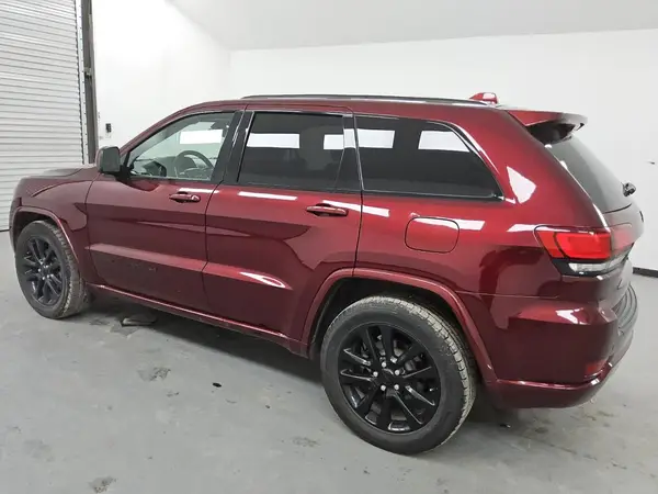 1C4RJEAGXJC185526 2018 JEEP GRAND CHEROKEE - Image 2