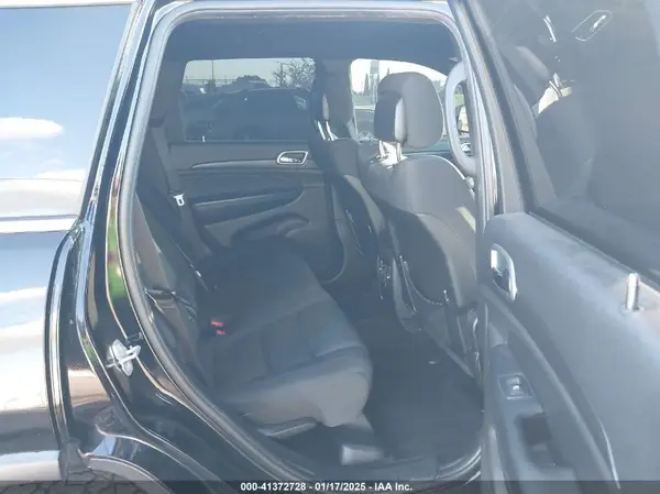 1C4RJEAGXJC192976 2018 JEEP GRAND CHEROKEE - Image 8