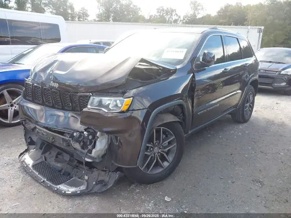 1C4RJEBG0HC731811 2017 JEEP GRAND CHEROKEE - Image 2