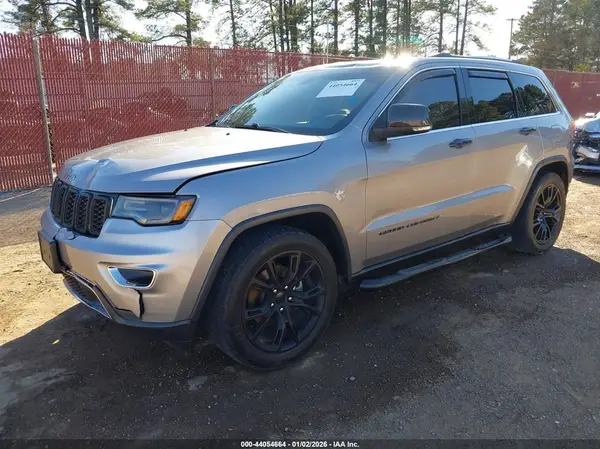1C4RJEBG0HC779227 2017 JEEP GRAND CHEROKEE - Image 2