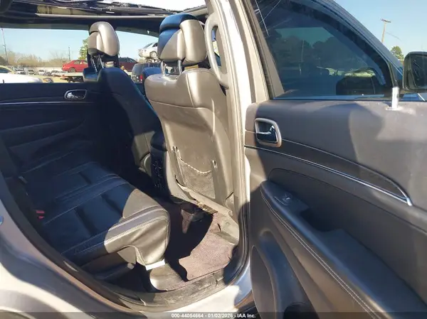 1C4RJEBG0HC779227 2017 JEEP GRAND CHEROKEE - Image 8