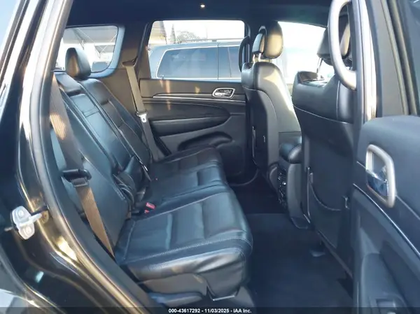 1C4RJEBG0HC779700 2017 JEEP GRAND CHEROKEE - Image 8