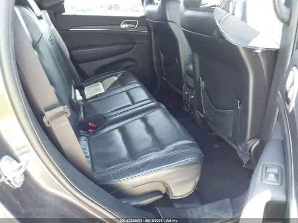 1C4RJEBG0HC813893 2017 JEEP GRAND CHEROKEE - Image 8