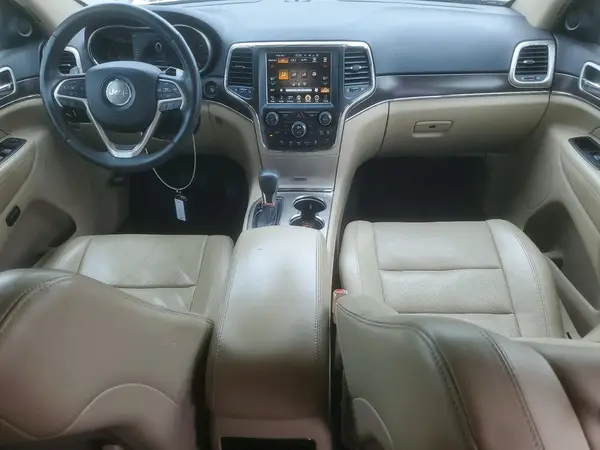 1C4RJEBG0HC829110 2017 JEEP GRAND CHEROKEE - Image 8