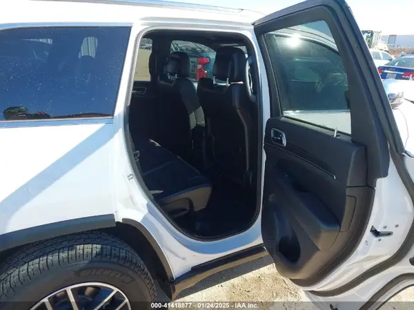 1C4RJEBG0JC132087 2018 JEEP GRAND CHEROKEE - Image 8