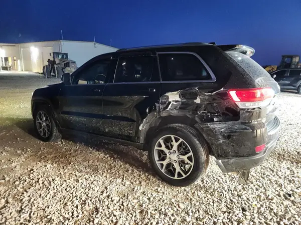 1C4RJEBG0JC216443 2018 JEEP GRAND CHEROKEE - Image 2