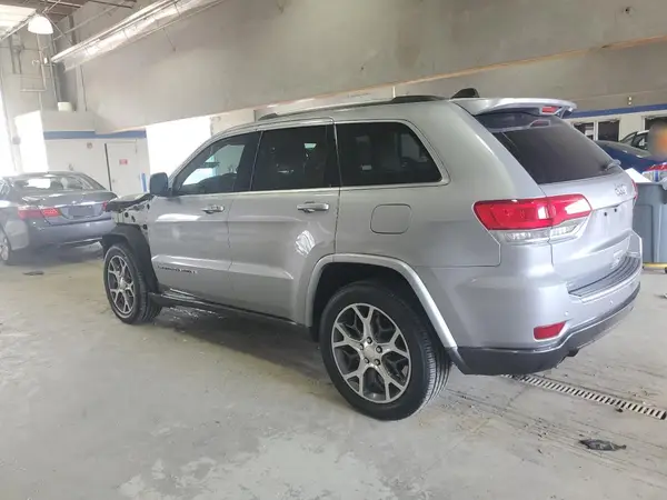 1C4RJEBG0JC247207 2018 JEEP GRAND CHEROKEE - Image 2