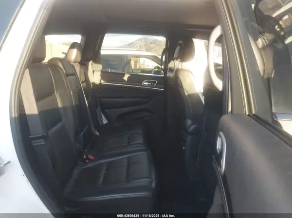 1C4RJEBG0KC732559 2019 JEEP GRAND CHEROKEE - Image 8