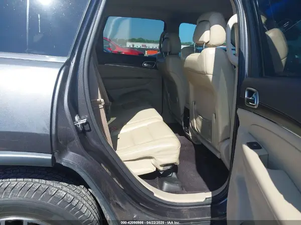 1C4RJEBG1HC622774 2017 JEEP GRAND CHEROKEE - Image 8