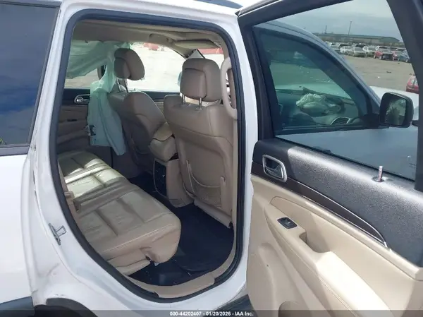 1C4RJEBG1HC636142 2017 JEEP GRAND CHEROKEE - Image 8